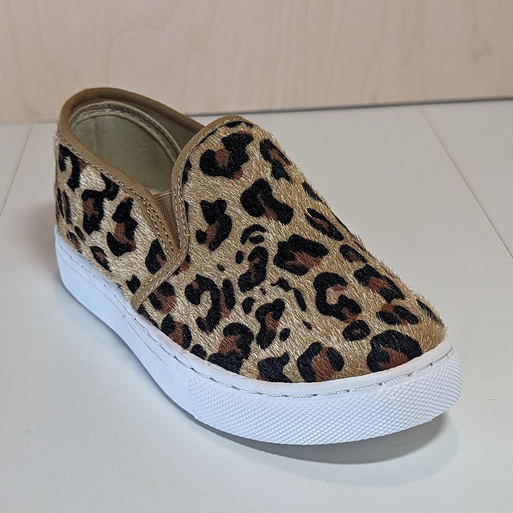 Anne Marie Girls Cushioned Pony Hair Slip-on Fashion Sneakers - Leopard - Size 4
